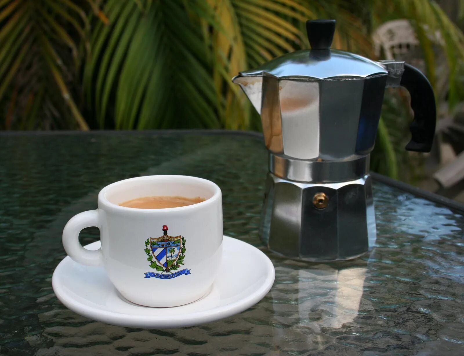Кофе на кубе какой. Кубинский café cubano. кофе по кубински. кофе кубинский cafe regil. кофе на кубе.