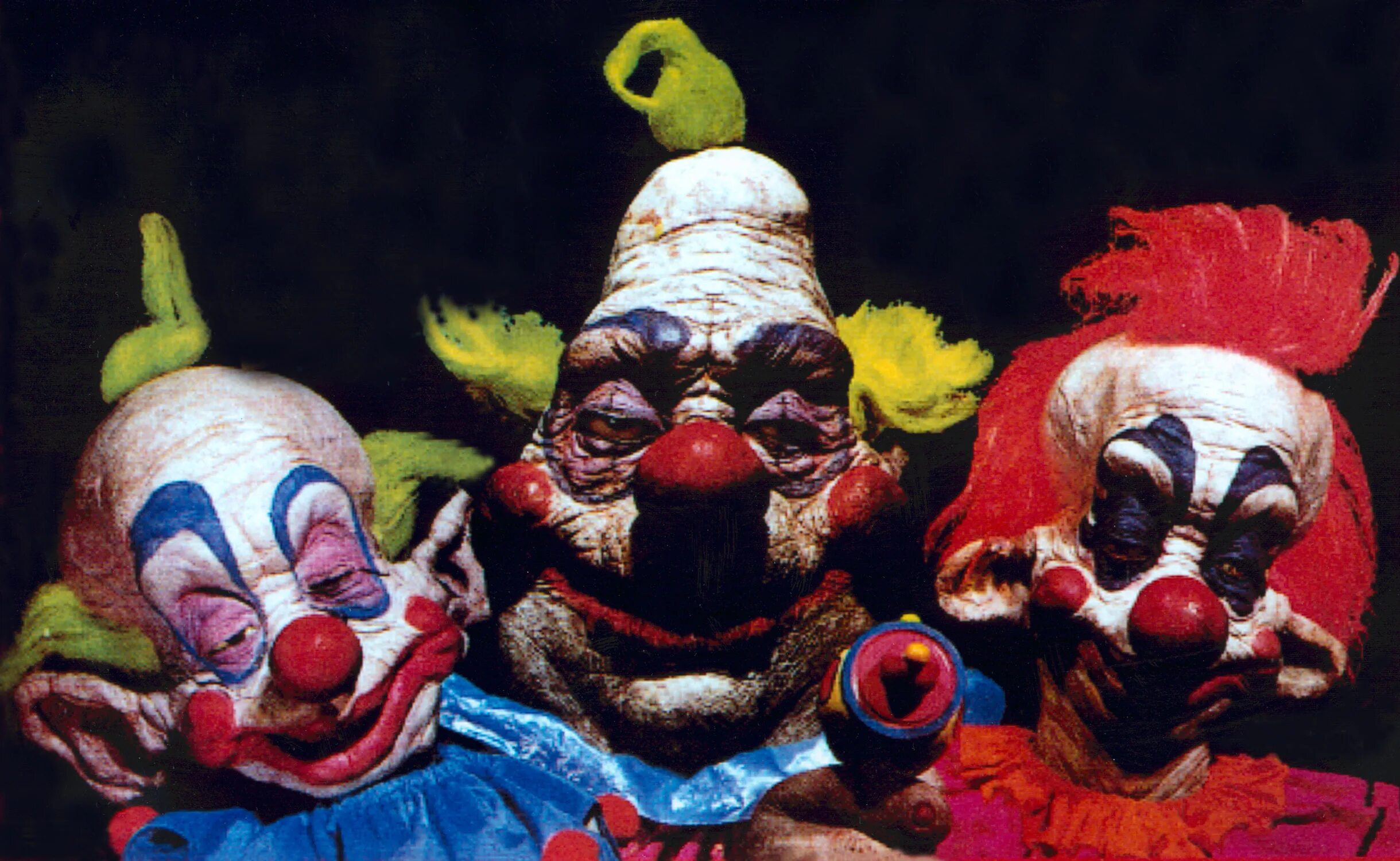 Клоуны убийцы Сюзанн Снайдер. Killer Klowns from Outer Space 1988. Klowns группа. Клоуны нары