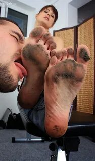 This (above) is from a foot site that specializes in dirty feet. 