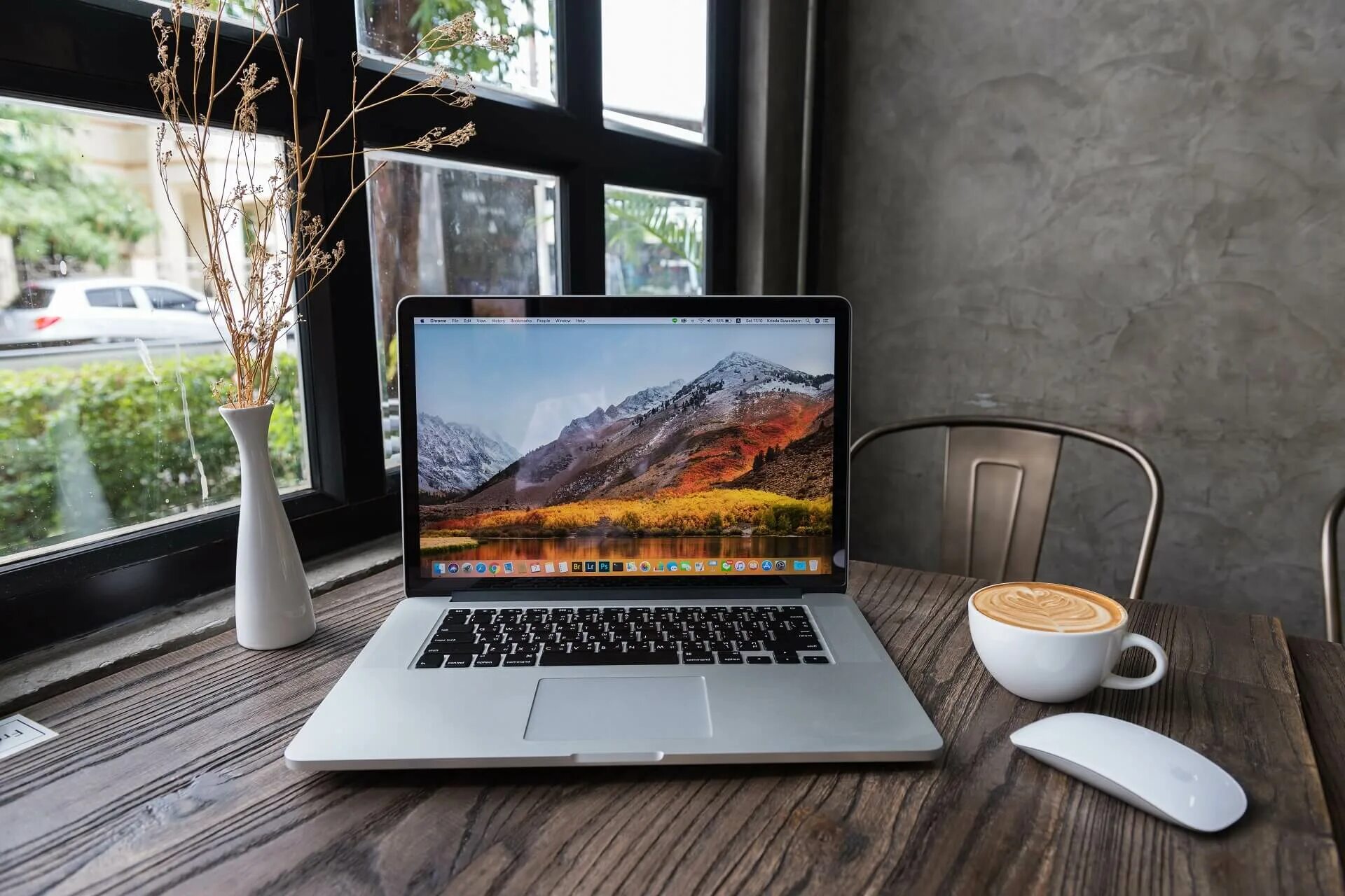 Ноутбук макбук фото Скорость работы SSD бюджетной модели MacBook Pro 13 гораздо ниже, чем у "старшег