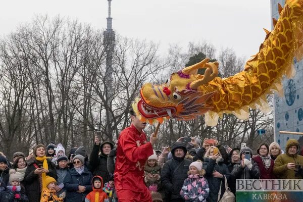 18 метровый дракон вднх. Вднх китайский новый год 2024 11 февраля. Китайский новый год в москве на вднх. Вднх китайский новый год 2024 11 февраля. Китайский новый год на вднх.