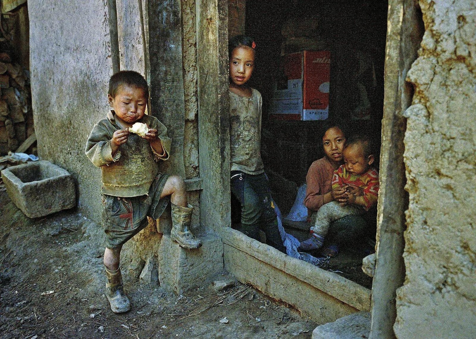 Бедная китайская деревня. Бедные меняются