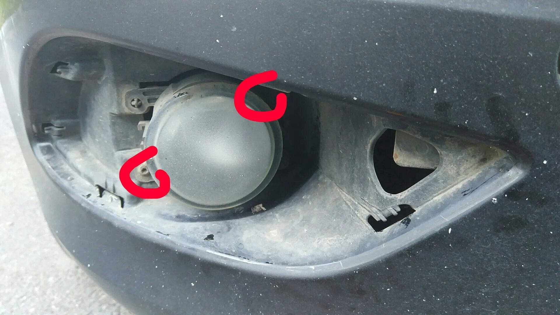 Как поменять противотуманки форд 3. Лампочка на птф ford focus 3. focus 3 снятие противотуманной фары. замена противотуманок форд фокус 3. замена птф focus 3.