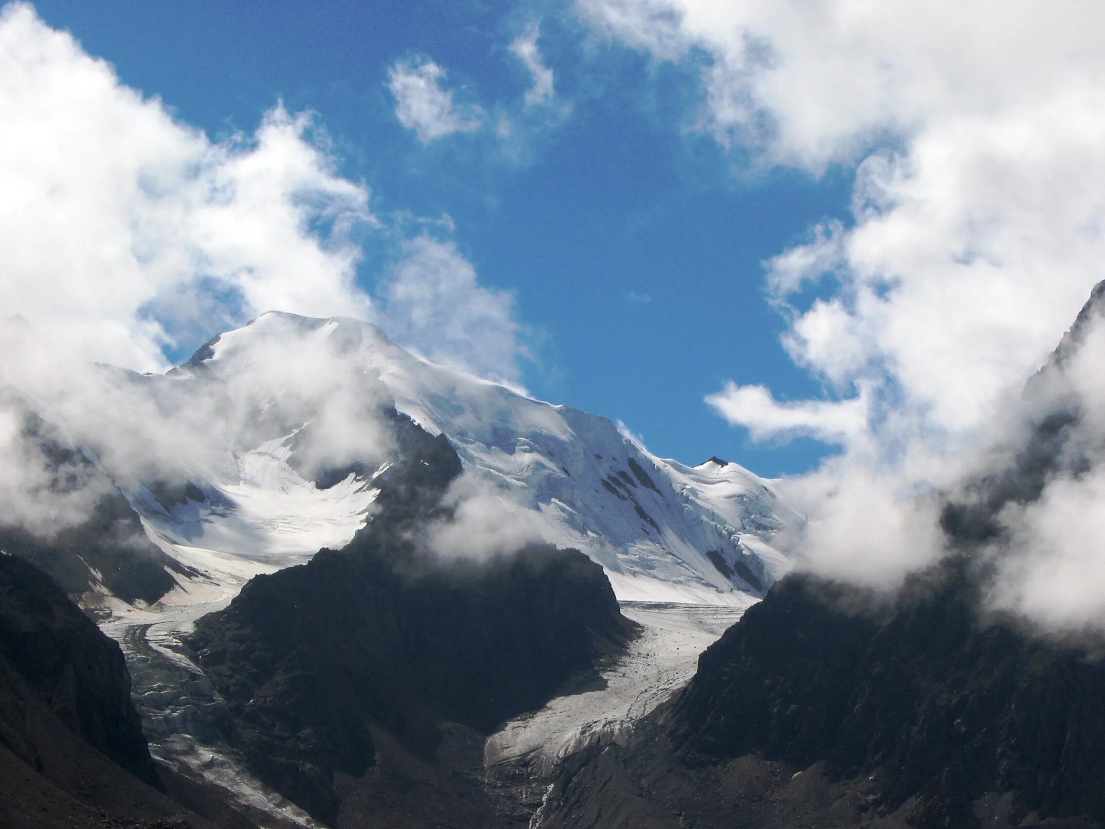 алтай небо фото. амосова гора. монгун тайга на карте тувы. небо алтай. алтайское небо.