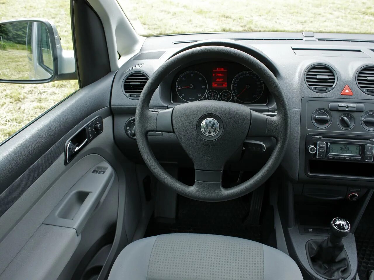 Салон кадди. Volkswagen caddy iii рестайлинг. Салон кадди. Салон кадди 3. Volkswagen caddy салон.