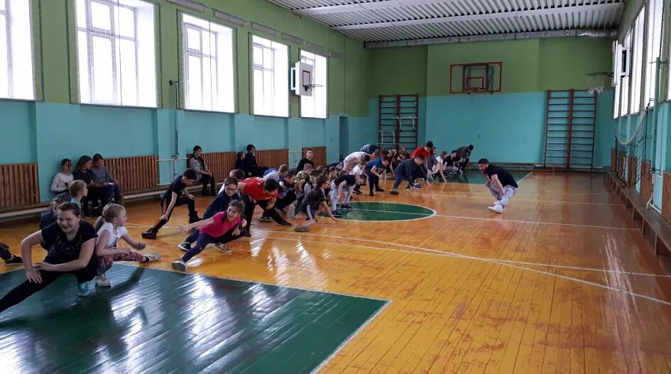 Школа 128 самара. 134 школа поле барнаул. Выпуск 2022 школа 128 нижний новгород. Директор школы 128 барнаул. 128 барнаул.