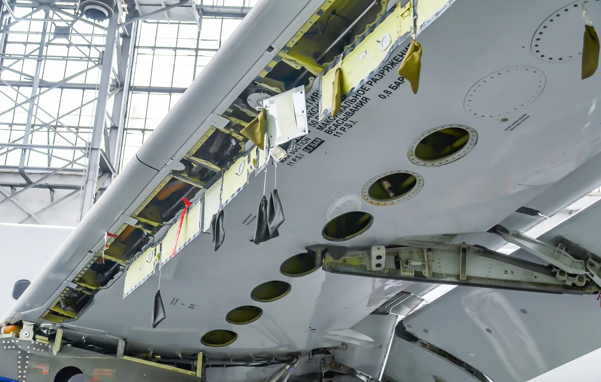 Фюзеляж Боинг 737. Топливные баки Boeing 737. Топливный бак самолета Боинг 737. Топливные баки Boeing 777