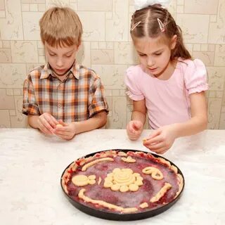 Брат готовит
