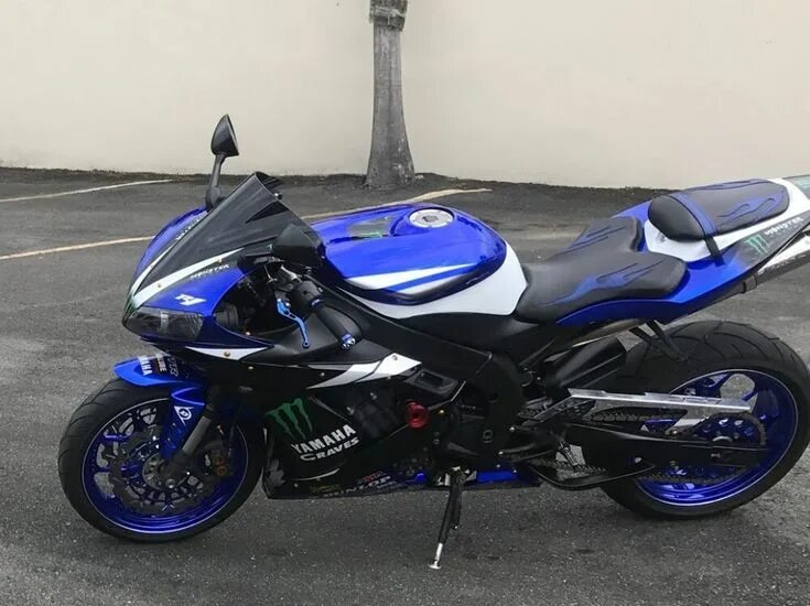 Yamaha синяя. Мотоцикл ямаха синий. Yamaha r1 синий. Yamaha r1. Yamaha r1 2008.