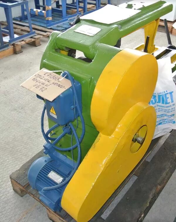 механическая 8. станок отрезной 8б72. станок 8а725. 8б72 станок электромеханический ножовочный отрезной. 600.