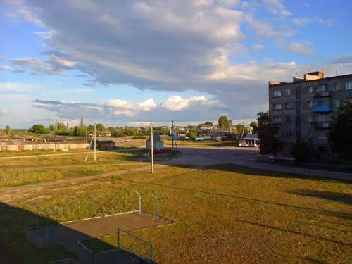 Посёлок возрождение саратовская область население. Поселок возрождение саратовская область. Станция возрождение саратовская область. Пос возрождение хвалынский. Жд станция возрождение саратовская область.