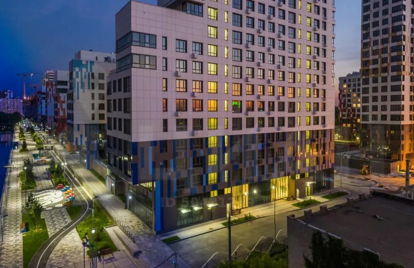 Корабельная 17 москва. Нагатинский затон ривьера парк. Корабельная 17 к 2. Жк км ривер парк. Улица.