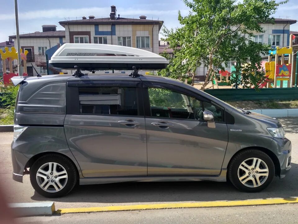 Багажник на крышу хонда фрид. Honda freed багажник. Honda freed Spike рейлинги. Honda freed Spike багажник. Honda freed Spike 2012 багажник на крышу.