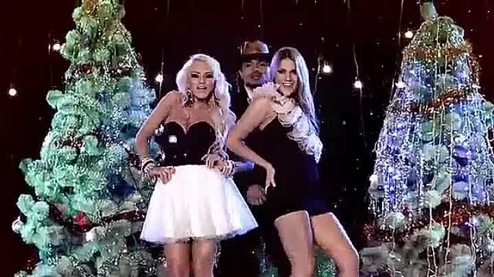 Известный новогодний клип. Новогодние песни клипы прямой эфир. Видеоклипы. Поставь новогодние клипы. Видеоклипы про новый год.