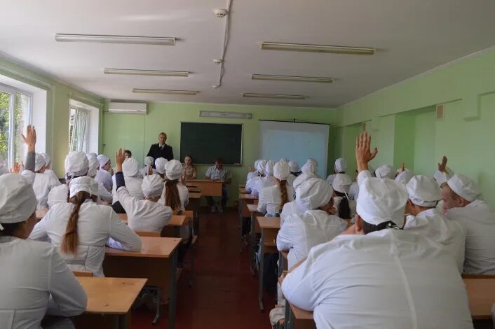 Маникюр в медицинском колледже. Дивногорский медицинский колледж. Поступающему дивногорский медицинский техникум. Дивногорский медицинский техникум. Поступающему дивногорский медицинский техникум.