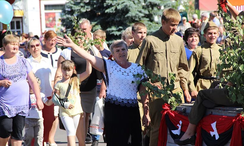 Брянские новости сегодня карачев. Брянская область Карачев день города. Вести Карачев Брянской области. Карачев Брянская область праздник. События в Карачеве Брянской области.