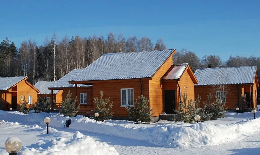 рыболовная усадьба золотые караси. золотые караси отдых. золотые караси отдых. карасики домики. золотые караси отдых.