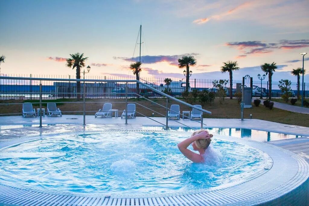 Сочи со своим пляжем и бассейном. Отель рэдиссон блю резорт сочи. radisson blu resort congress адлер. radisson blu resort &amp; congress centre 5*. radisson blu resort congress centre 5 адлер.
