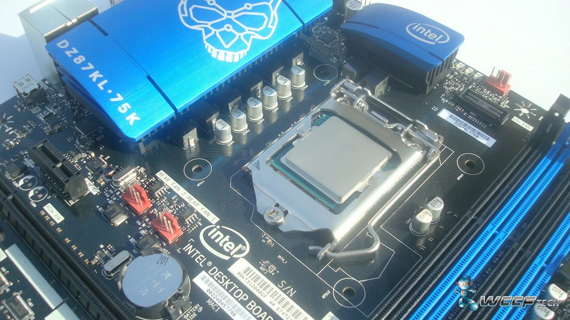 Intel core 14700k. Intel dz87klt-75k. 4770k процессор. i7 4770k материнка asus. core i7 4770.