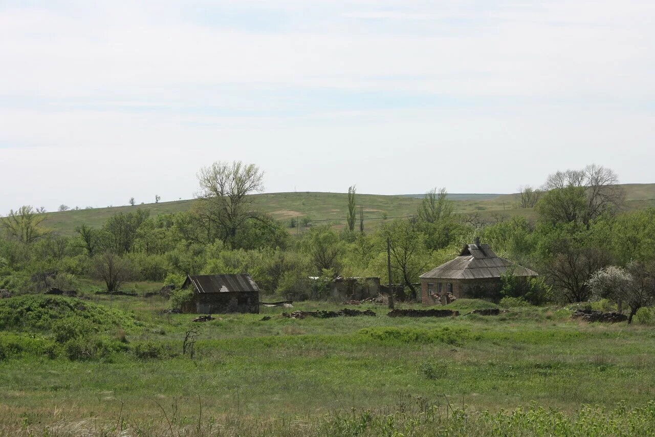 Купить хутор в ростовской области. Хутор Аникин Ростовской области. Заброшенные деревни Ростовской области. Заброшенные хутора Ростовской области. Вымирающие деревни Ростовской области.