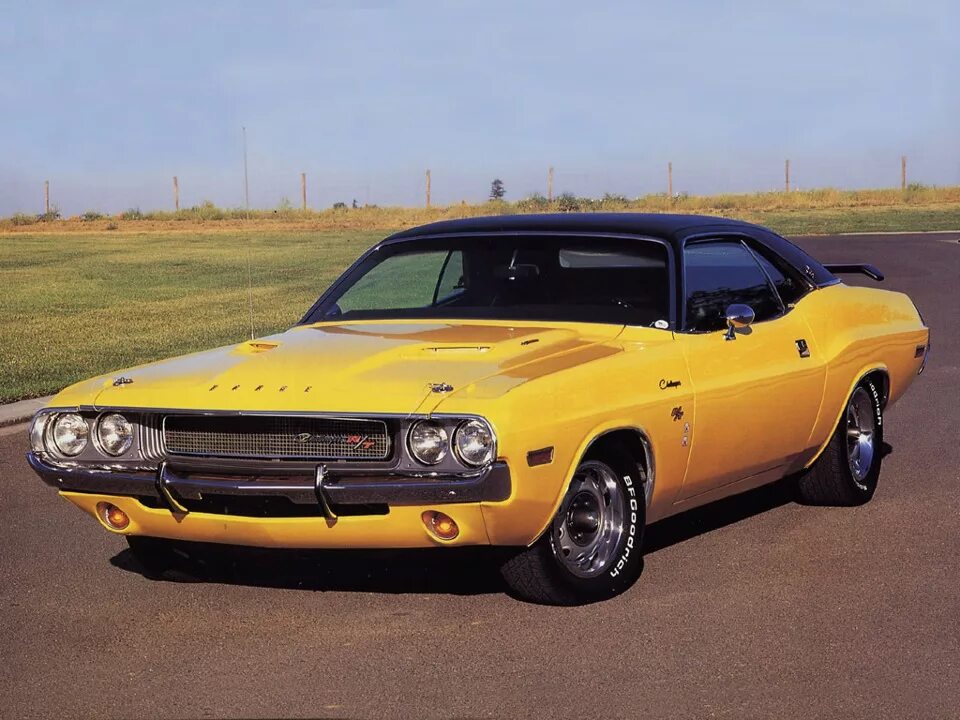 Вес челленджера. Dodge Challenger 1970. Додж Челленджер 70. Dodge Challenger RT 1970. Додж Челленджер 440 1970.