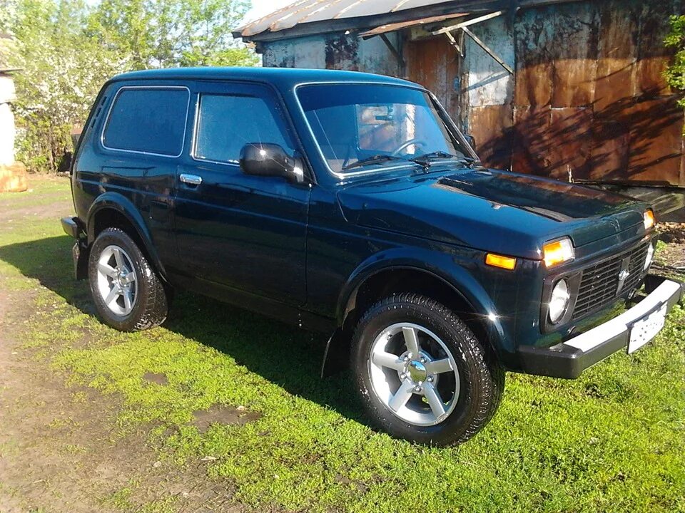Купить б/у Lada (ВАЗ) 2121 (4x4) I Рестайлинг 1.7 MT (83 л.с.) 4WD бензин механи