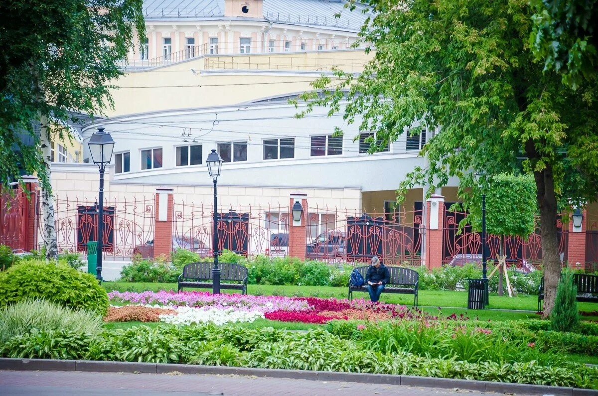 Какой театр в саду эрмитаж. Парк эрмитаж в москве. сад эрмитаж. сад эрмитаж казань. сад эрмитаж в москве фото.