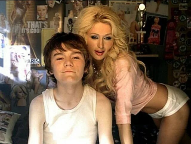 Nothing in this world paris. Пэрис Хилтон nothing in this World. Paris Hilton: nothing in this World фильм 2006. Пэрис ворлд. This is Paris Пэрис Хилтон.