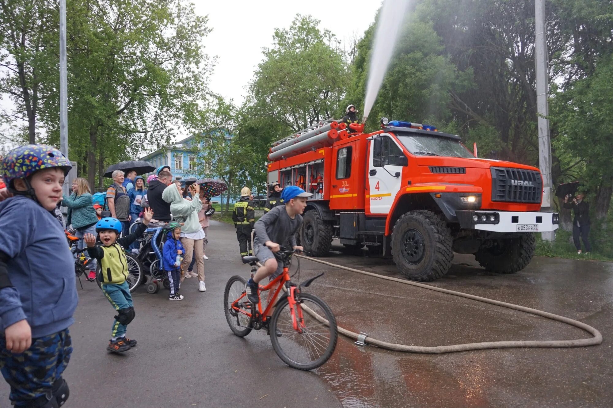 МЧС Вологодской области. Отряд МЧС Вологда. МЧС Вологда фото. Пожарный квест. Балчугов мчс вологодская