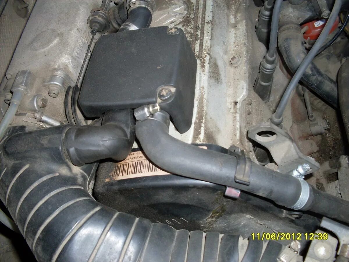 Датчик холостого хода passat b3 на карбюратор. Клапан воздушный холостого хода vw passat b3 2e. 8. Холостой ход пассат б3 инжектор. Артикул регулятор холостого хода от пассата б 3.