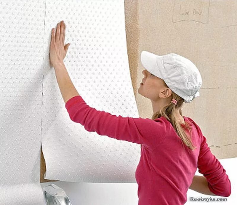 Флизелиновые можно мыть. Клеить обои. Оклеивание стен обоями. Оклеивание стен обоями под покраску. Оклеивание стен стеклообоями.