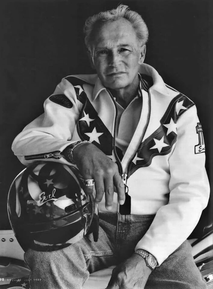 Evel knievel кто это. Книвел каскадер. Evel knievel. Американский каскадер ивел книвел. Ивел книвел.