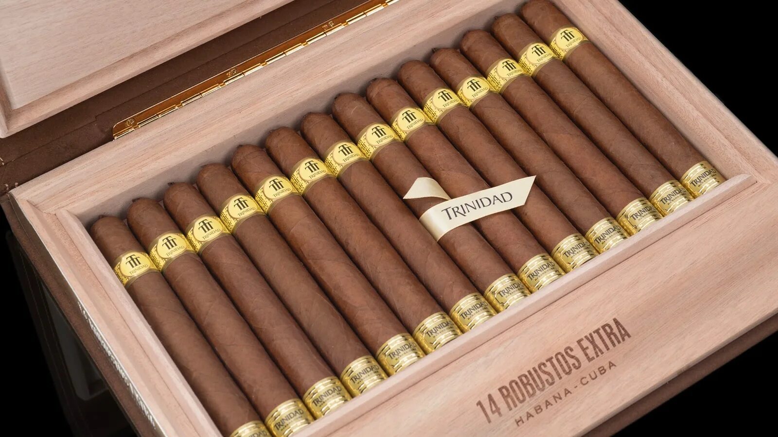 Сигары trinidad robusto extra/3 (шт. Сумка extra. Trinidad robusto extra travel humidor 2020. Take it easy london рюкзак. Сумка 800d polyester 33*23*14cm.
