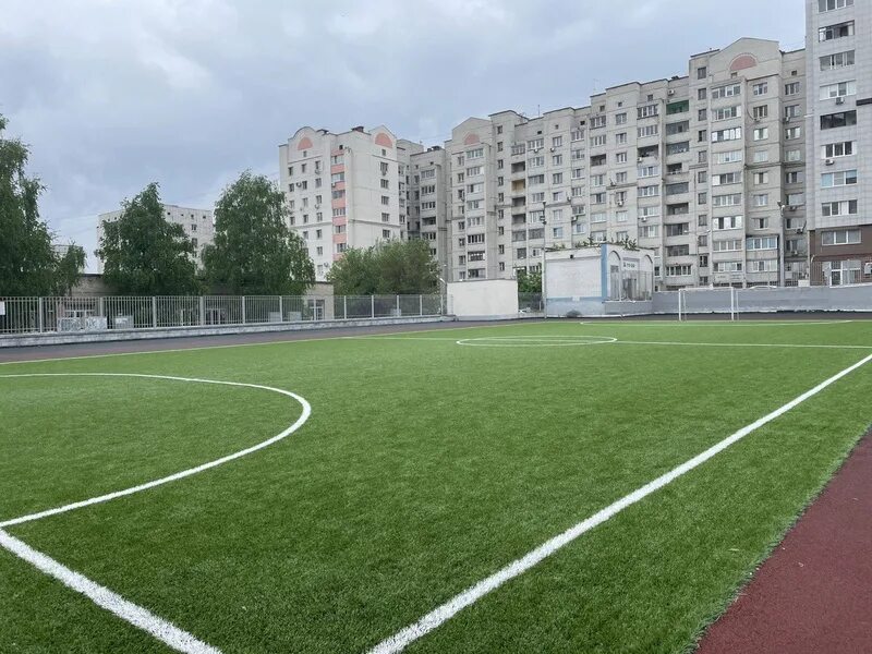 Футбольное поле 35 школа таганрог. Маоу мо сош 35 новотитаровская. Школа 35 футбол. Школа морф 6. Стадион 36 школа тамбов.