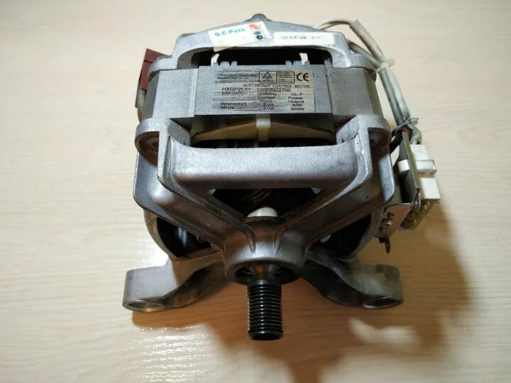 Двигатель welling hxgk8i. Двигатель welling hxgp21. Двигатель welling hxgk8i. 52, 160023804. Двигатель стиральной машины индезит iwub 4105.