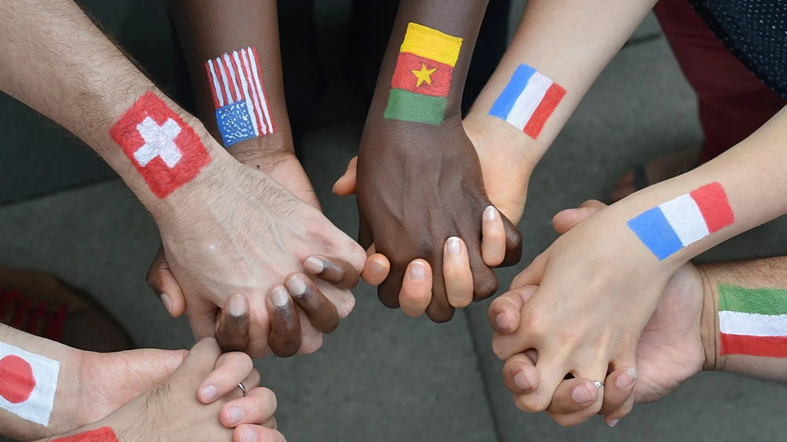 International rights. Human rights law. international human rights law. human rights in international relations. враждебные права человека.