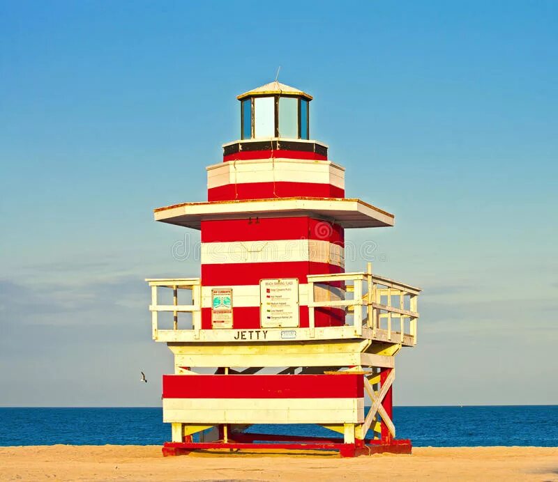 Спасательный дом. Спасательный домик. Спасательный домик на пляже. Lifeguard House. Как построить спасательный домик на пляже.