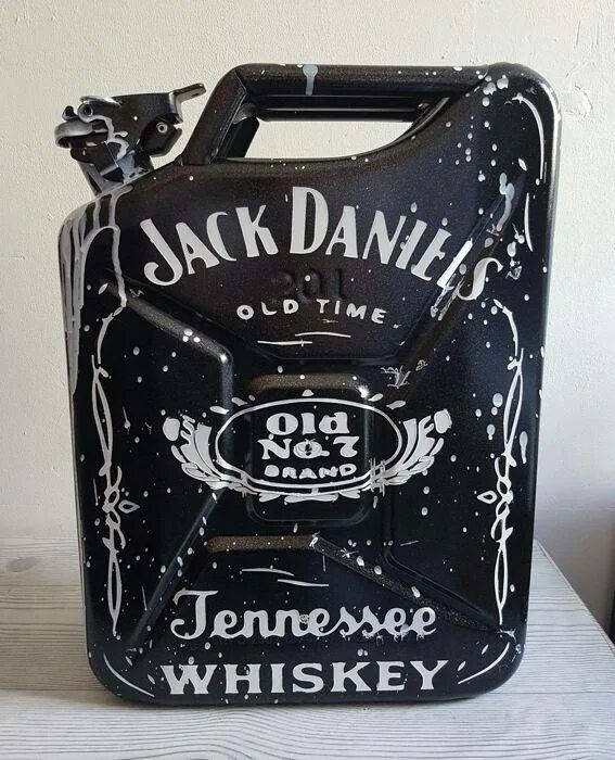 Виски Джек Дэниэлс 3 литра. Джек Дэниэлс качели. Виски Джек Дэниэлс 4.5 литра. Качели Джек Дэниэлс 4.5. 5 бутылок виски