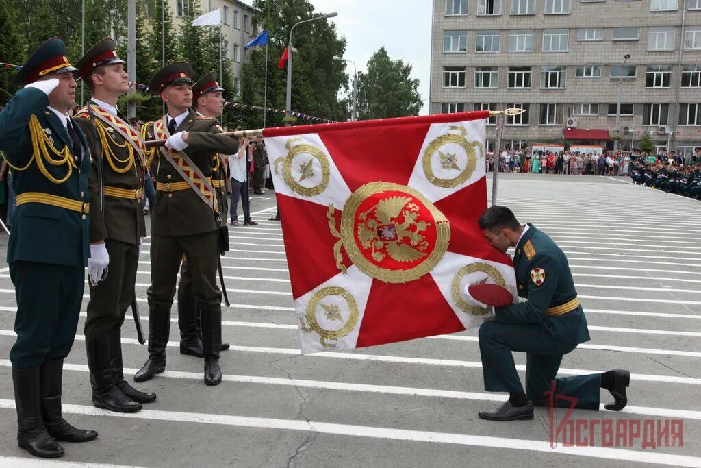 Нви внг рф. Новосибирский институт войск национальной гвардии РФ. Новосибирск НВИ военный институт. Пермский военный институт ВНГ РФ. Курсанты НВИ ВНГ.