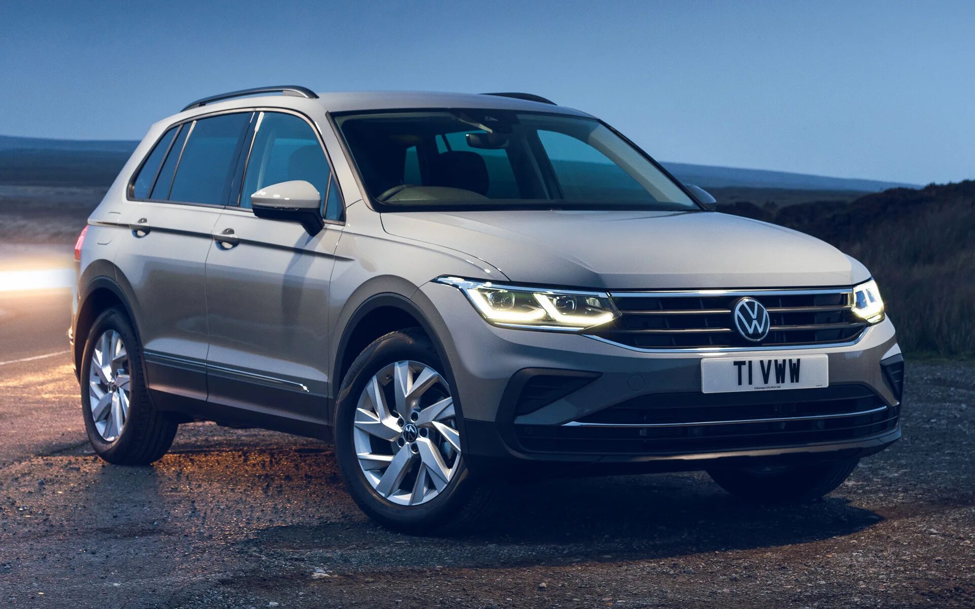 Фольксваген тигуан 2025 фото. Vw tiguan 2025. фольксваген тигуан 2.0 2025. новый фольксваген тигуан 2025. tiguan 2025 и 2025.