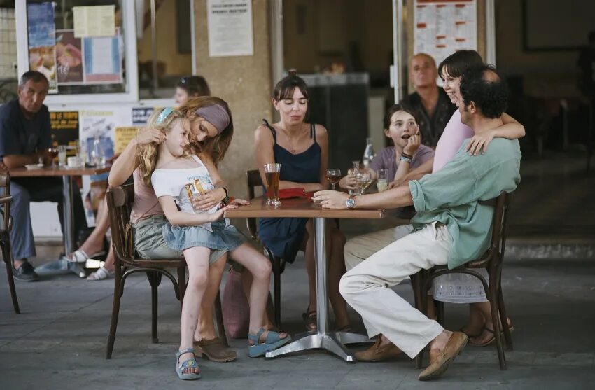 Чужих детей не бывает книга. Ненавижу чужих детей фильм 2007. Валери бенгиги фото. Ненавижу чужих детей. Чужие дети фильм 1996.