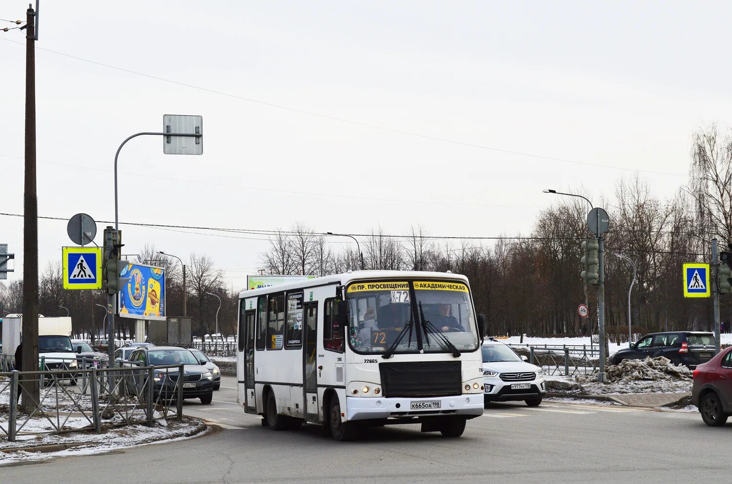 Остановки 198 автобуса спб. Автобус ПАЗ 320402-05. Автобус Санкт-Петербург. Автобус 198. Транспорт СПБ 2022 автобусы.