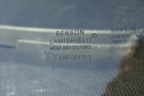 Лобовое стекло benson