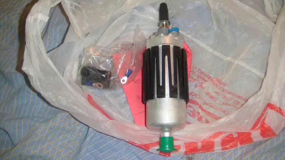 Бензонасос на мерседес w124. Топливный насос 124. 3. Топливный насос мерседес 124. 0580254950 характеристики.