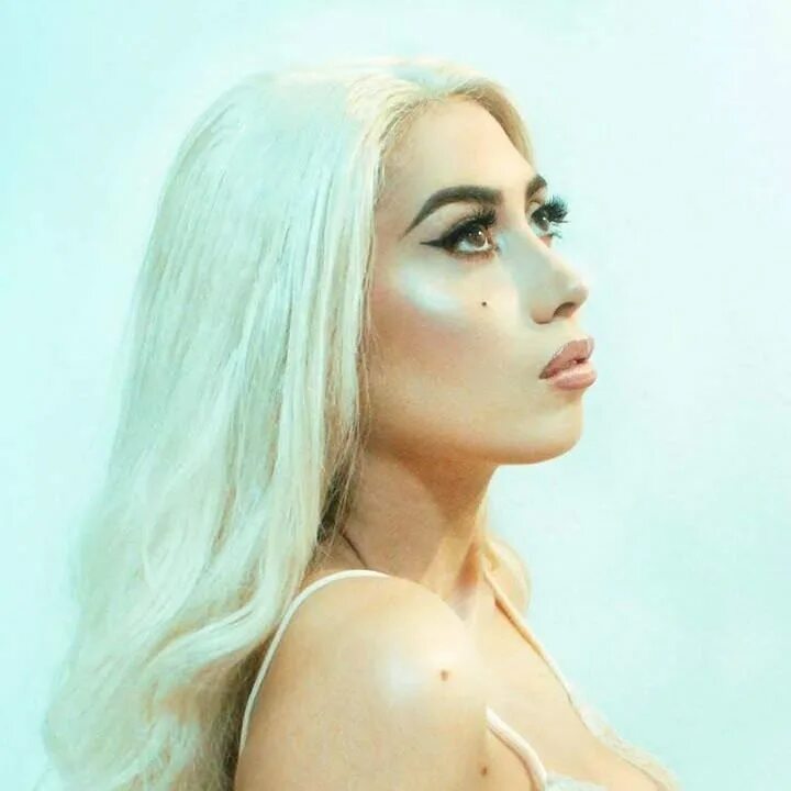 Melting kali uchis. Kali Uchis. Lecha Uchis певица. Thelenatia Kail Uchis.