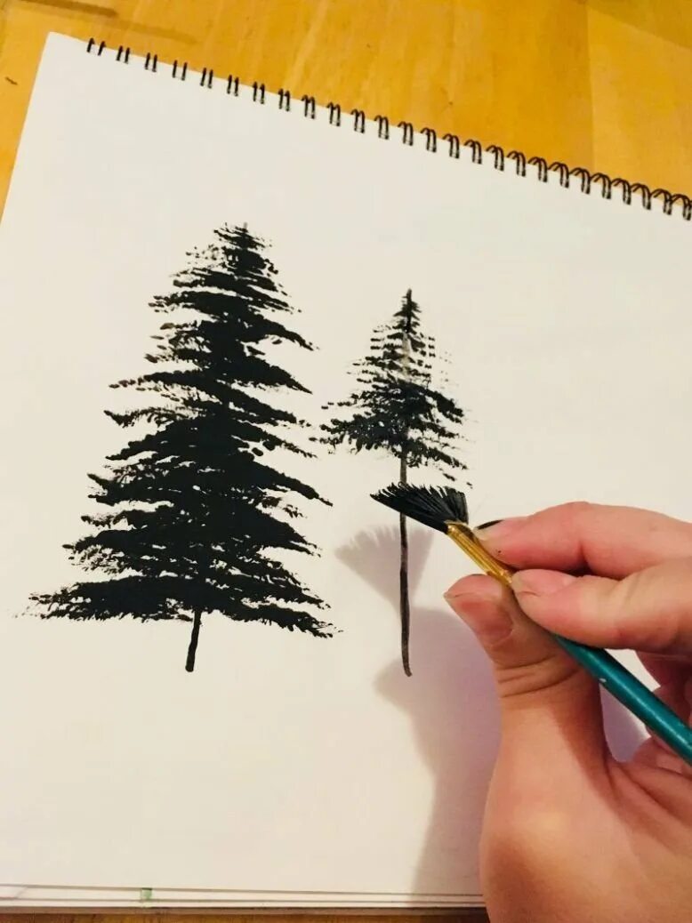 Рисунки кистью на бумаге