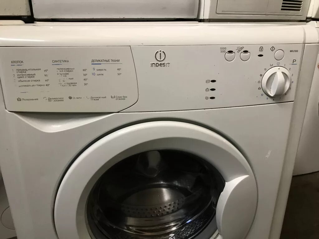 Стиральная машина Indesit WIU 100. Стиральная машина Индезит виу 100. Wiu100 Индезит кнопки. Стиральная машина Indesit WIU 80.