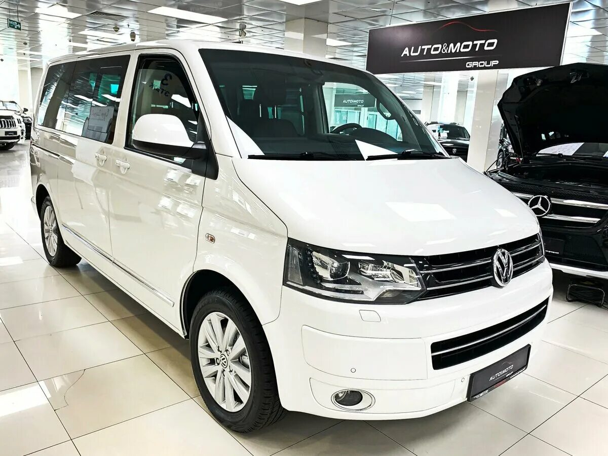 Volkswagen Multivan белый. Фольксваген Мультивен 2012 года. Фольксваген Мультивен 2016 белый. Фольксваген Мультивен 2012 ПТС.