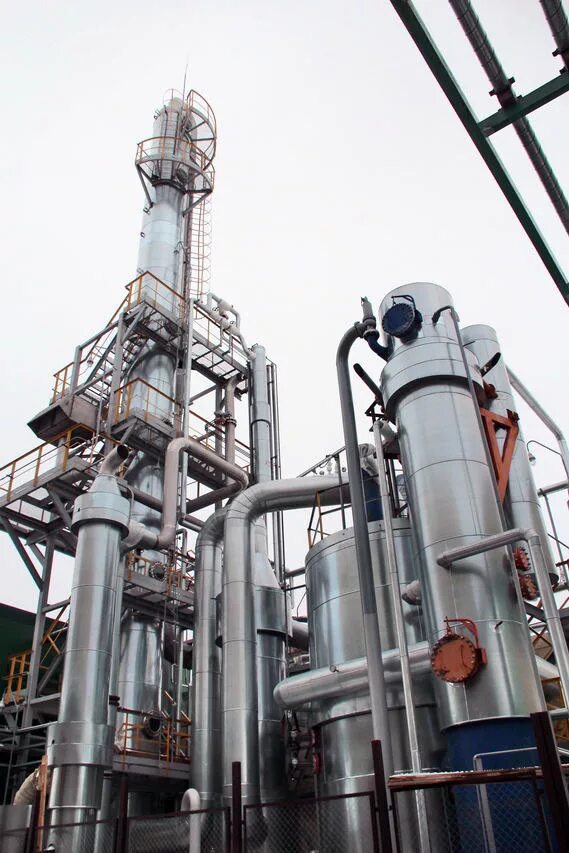 Производство синтетических смол. Производство смол. Химическое производство цех. Полиэфирный завод. Завод смол.