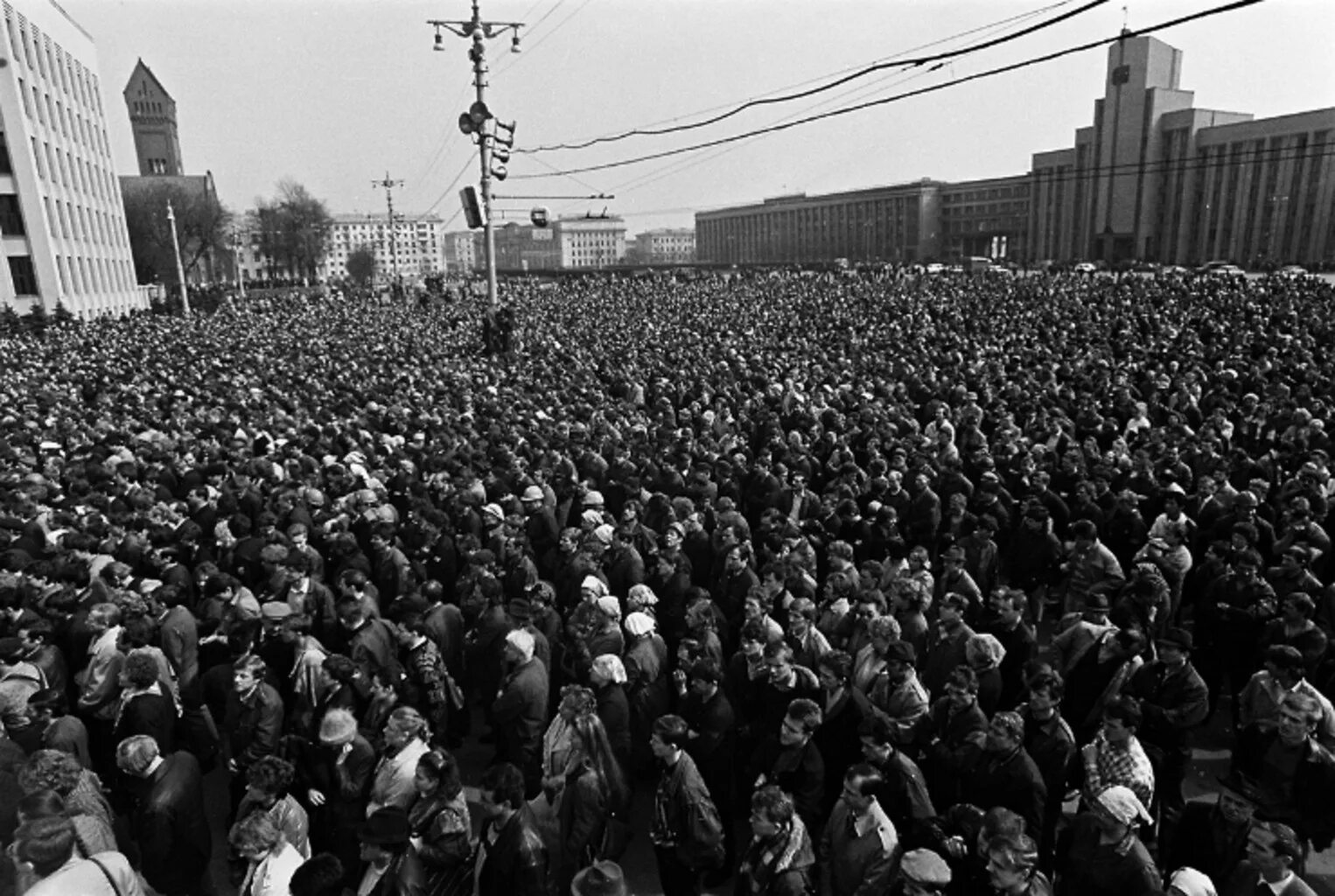 Зона перестройки. Митинг 1991 Минск. Митинги в Беларуси 1996. Забастовка Беларусь 1991. Митинг Беларусь 90-е.